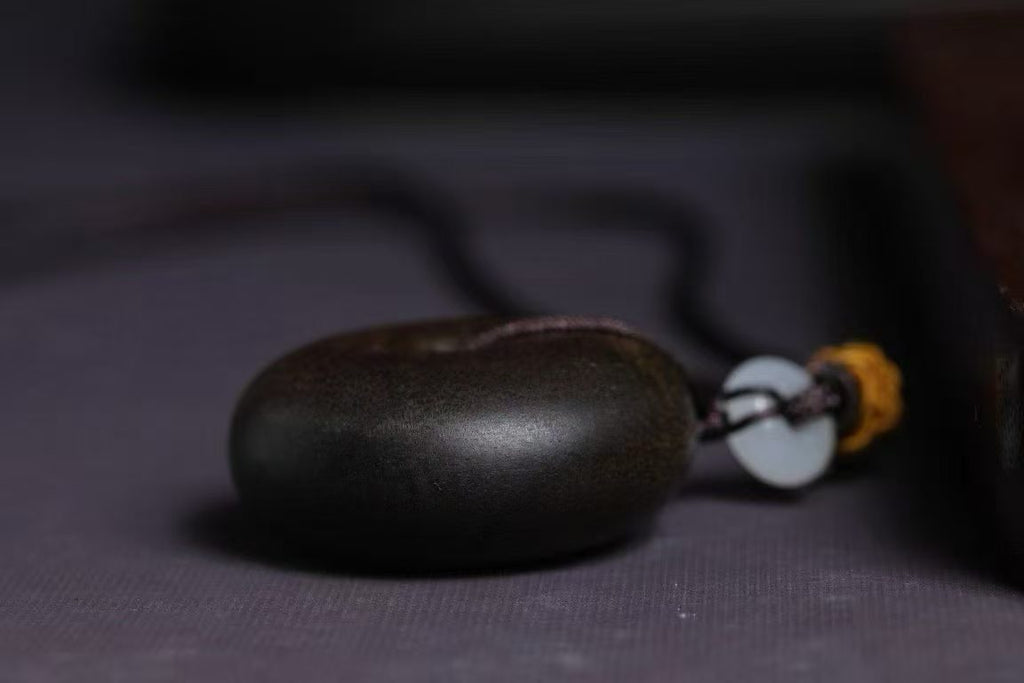 Brunei agarwood donut pendant full view