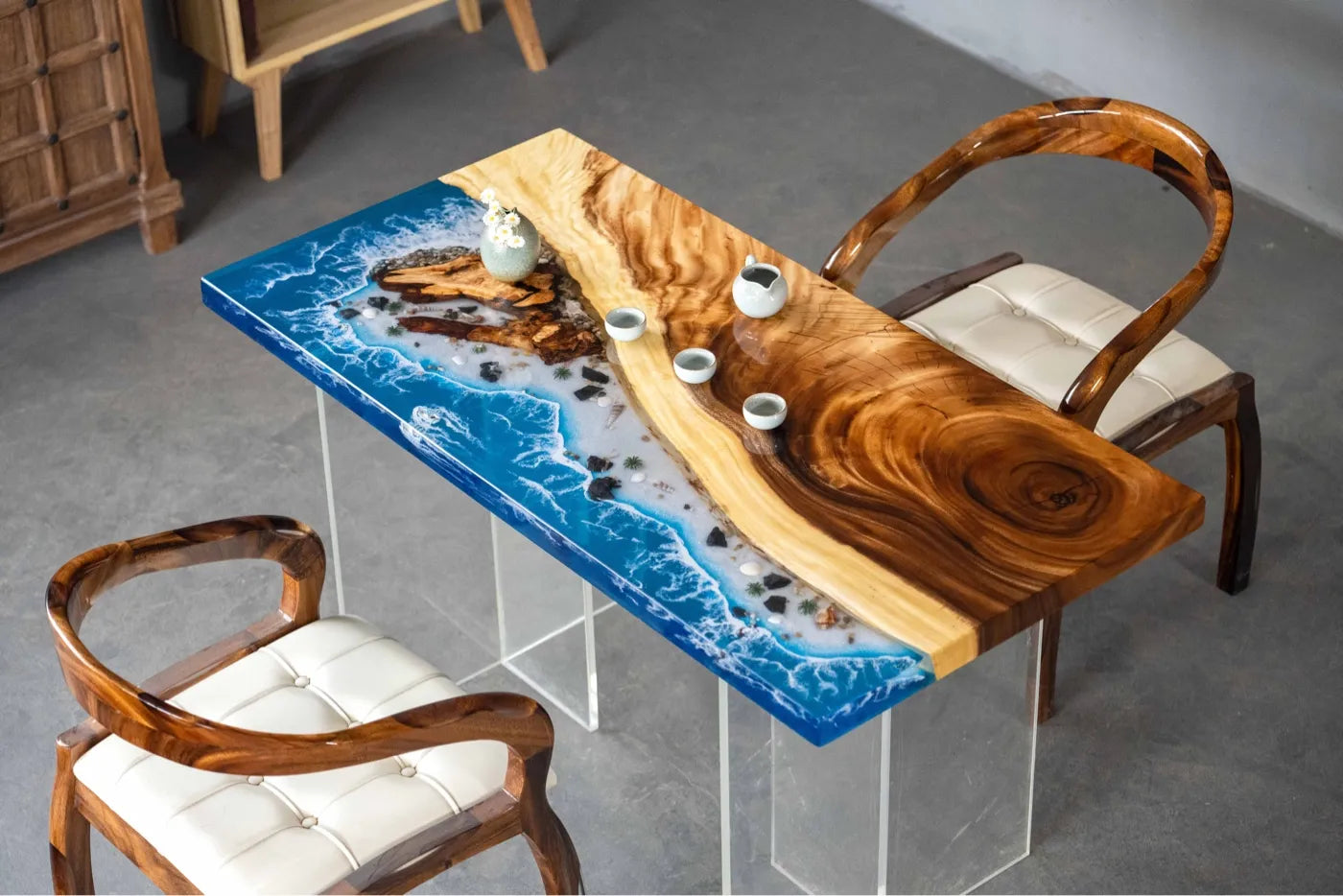 Solid wood furniture featuring an epoxy resin "river" design and ocean wave effects—suitable for use as a tea table, dining table, or coffee table.