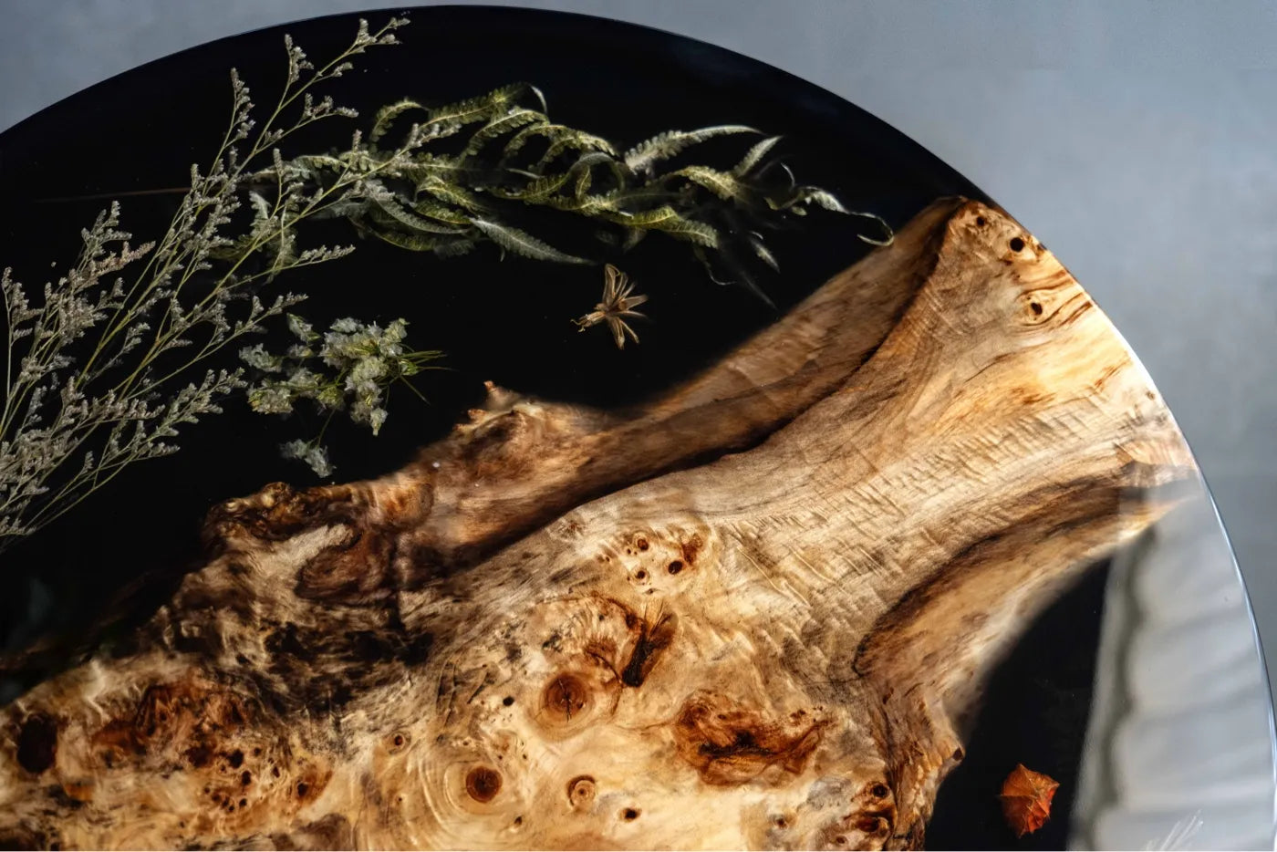 Round Epoxy Resin Coffee Table | Burl Wood & Dried Flower Art Side Table Top