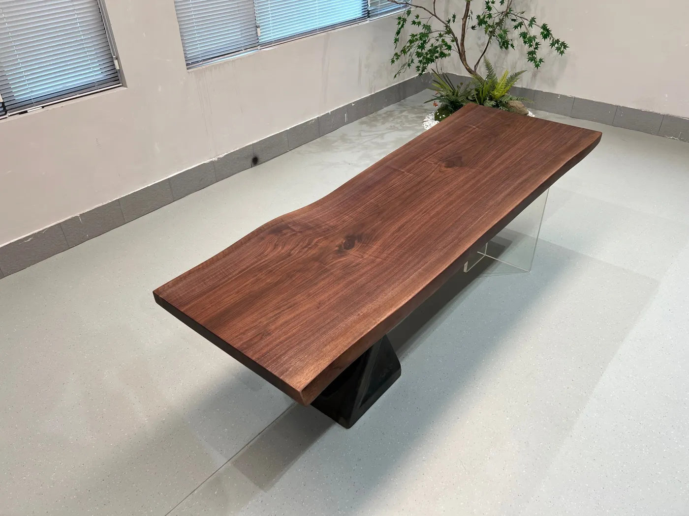 Black Walnut Solid Wood Slab Dining Table