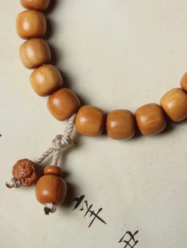 Medicinal Sandalwood Old-Style Bracelet | Natural Indian Sandalwood Citrus Scent 0.9cm×10 Beads