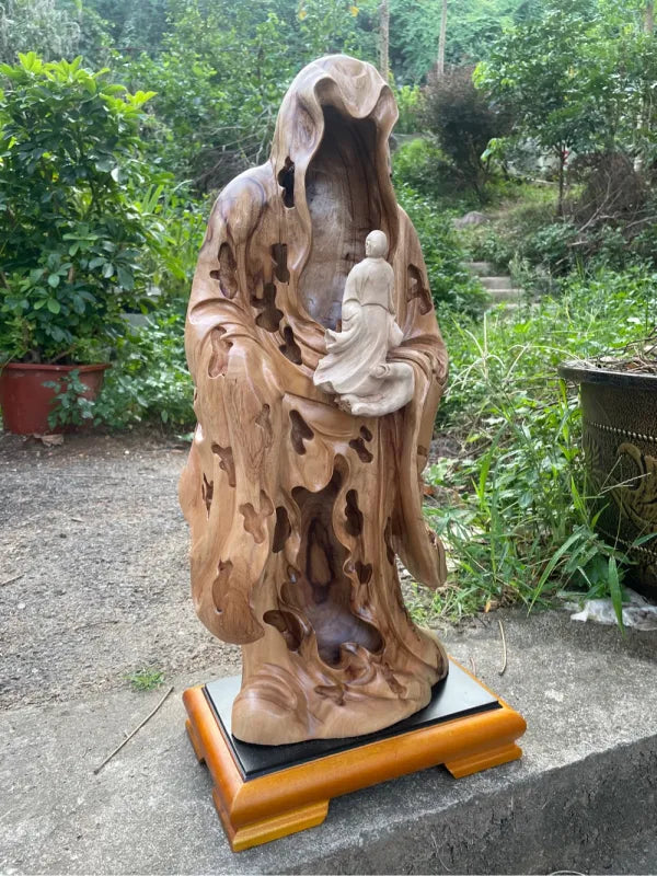 Faceless Guardian – Hand-Carved Solid Wood Sculpture
