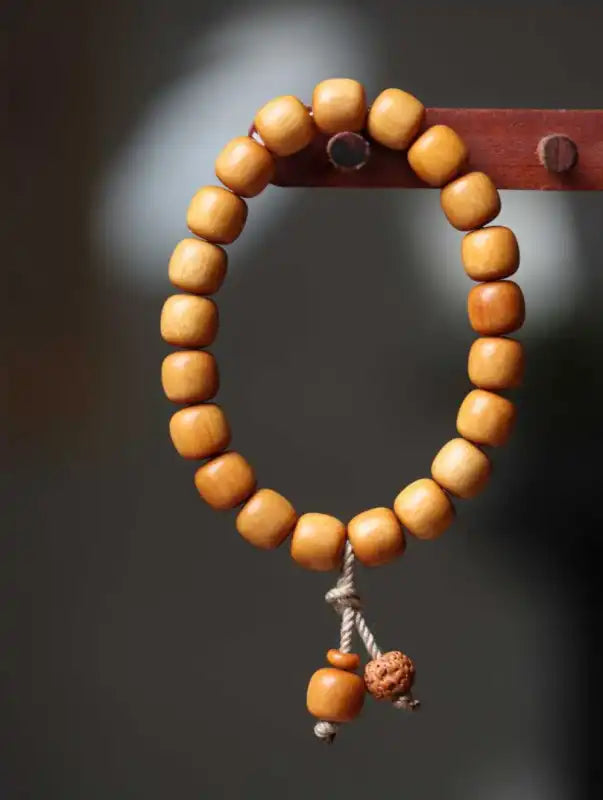 Medicinal Sandalwood Old-Style Bracelet | Natural Indian Sandalwood Citrus Scent 0.9cm×10 Beads