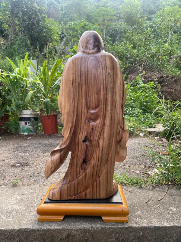 Faceless Guardian – Hand-Carved Solid Wood Sculpture