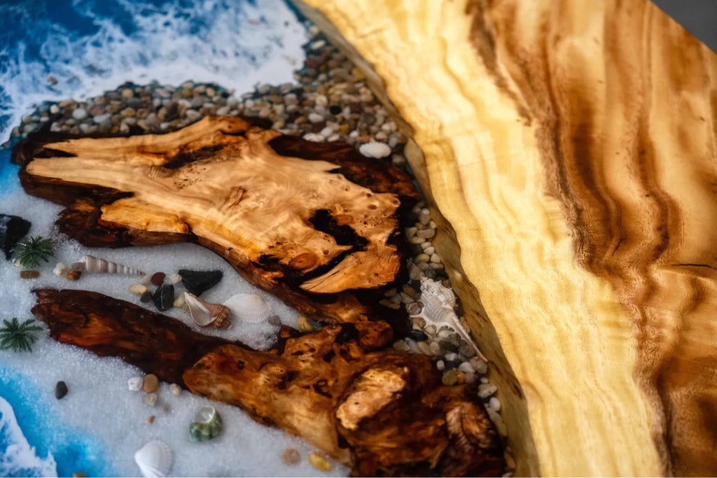Solid wood furniture featuring an epoxy resin "river" design and ocean wave effects—suitable for use as a tea table, dining table, or coffee table.